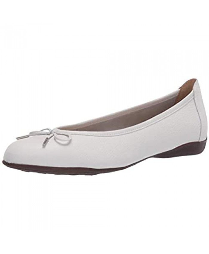Driver Club USA Women's Leather Flat with Tiebow Detail Ballet